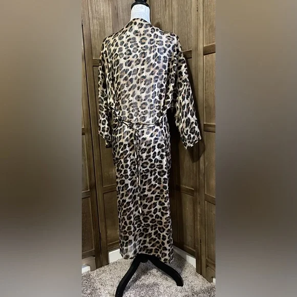 NWT Her.Clothing Leopard Print Chiffon Duster. - Picture 3 of 5